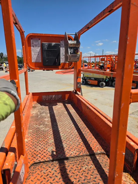 2019 Snorkel S3219E Scissor Lift