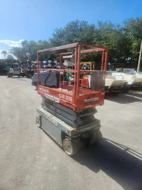 2018 Skyjack SJIII3219 Scissor Lift