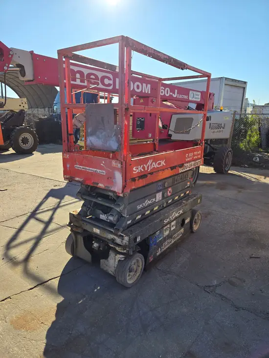 2016 Skyjack SJIII3219 Scissor Lift