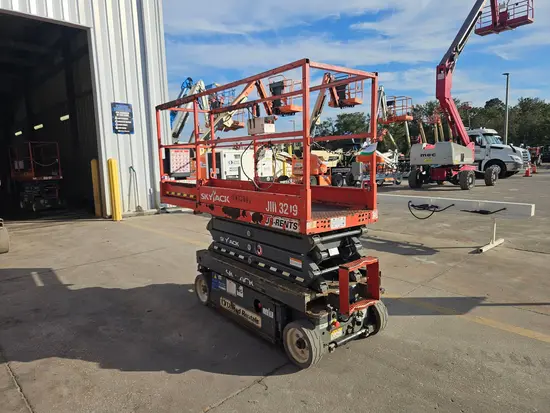 2016 Skyjack SJIII3219 Scissor Lift