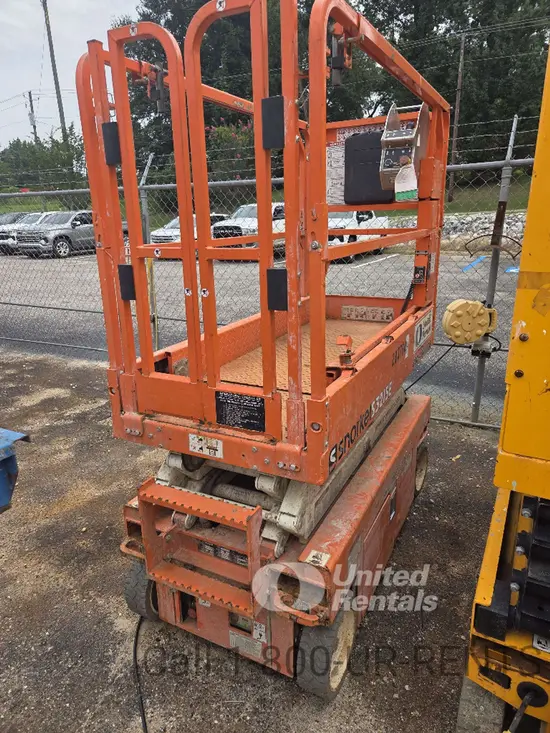 2021 Snorkel S3215E Scissor Lift