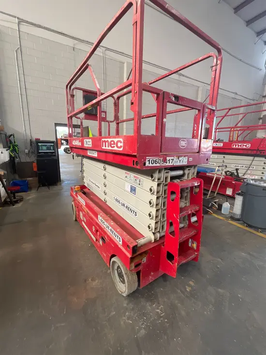 2017 MEC 4046SE Scissor Lift