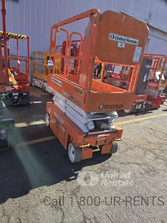 2018 Snorkel S3219E Scissor Lift