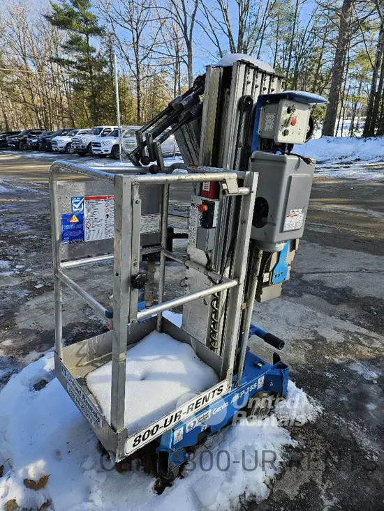 2020 Genie AWP-25SDC Pusharound Lift