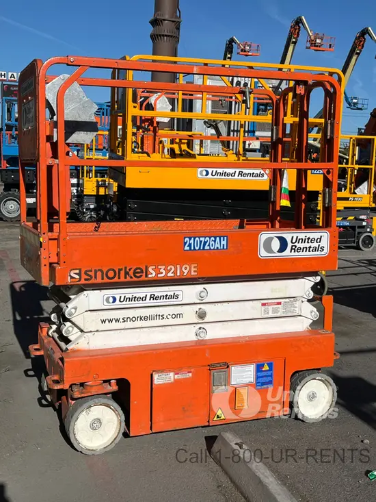 2018 Snorkel S3219E Scissor Lift
