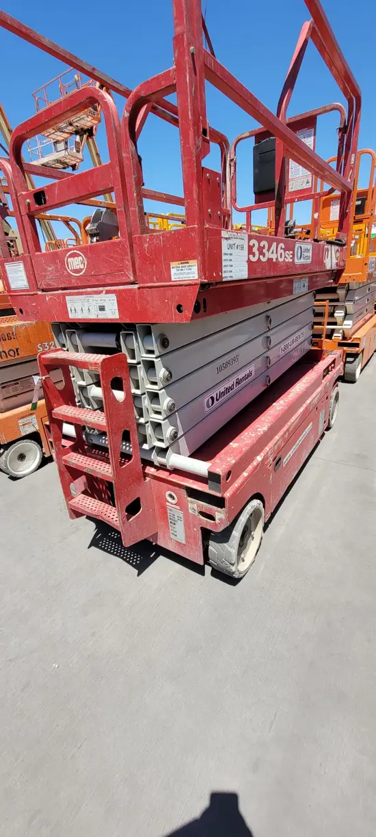 2017 MEC 3346SE Scissor Lift