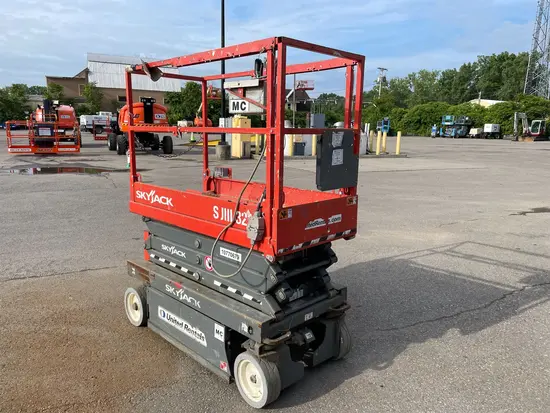 2018 Skyjack SJIII3219 Scissor Lift