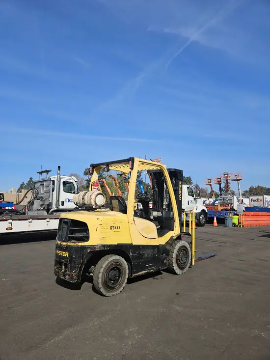 2016 HYSTER H80FT Warehouse Forklift