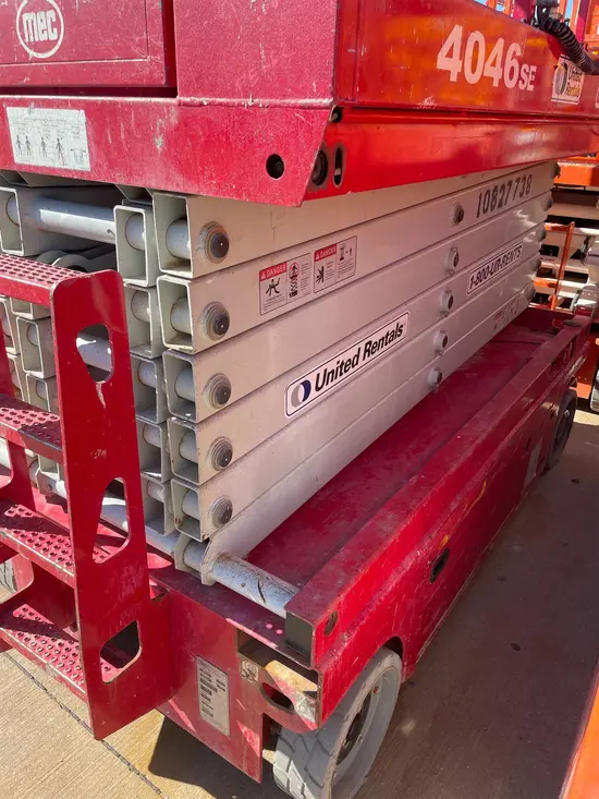 2018 MEC 4046SE Scissor Lift