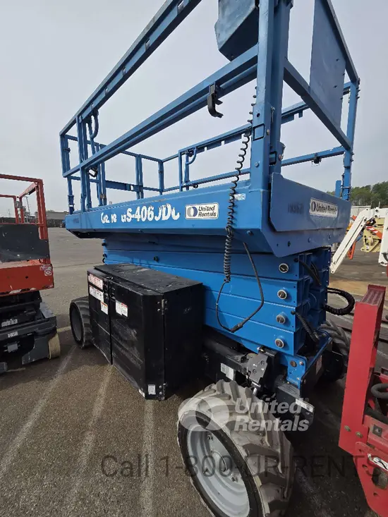2017 Genie GS-4069 DC Scissor Lift