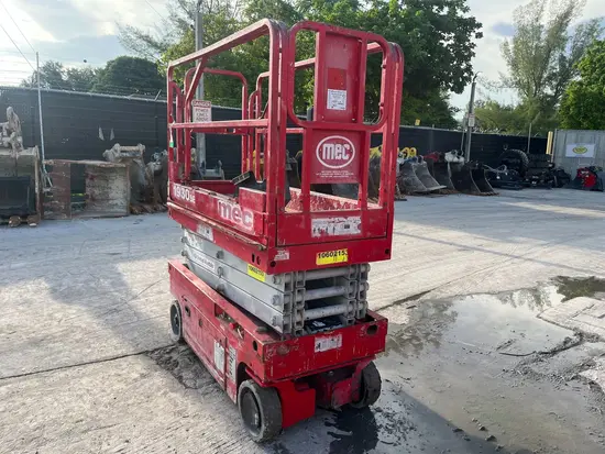 2017 MEC 1930SE Scissor Lift