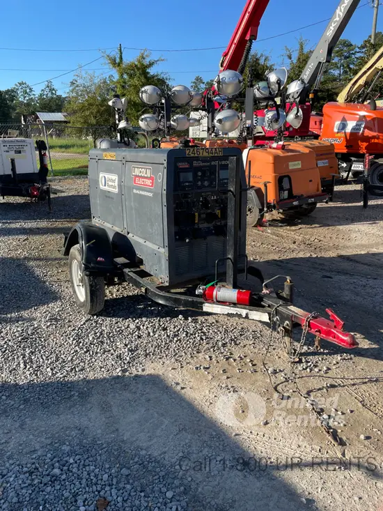 2020 Lincoln Electric DUAL MAVERICK Welder