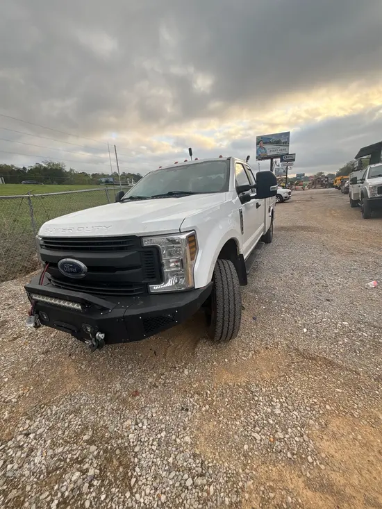 2019 Ford F350SCABXLG4WD