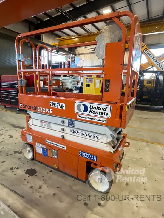 2018 Snorkel S3219E Scissor Lift