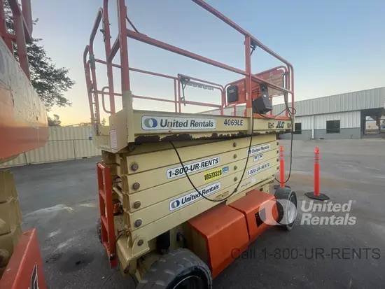 2017 JLG 4069LE Scissor Lift