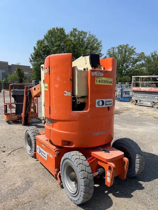 2014 JLG E300AJP Articulating Boom Lift