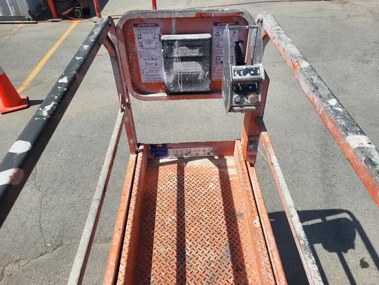 2018 Snorkel S3219E Scissor Lift