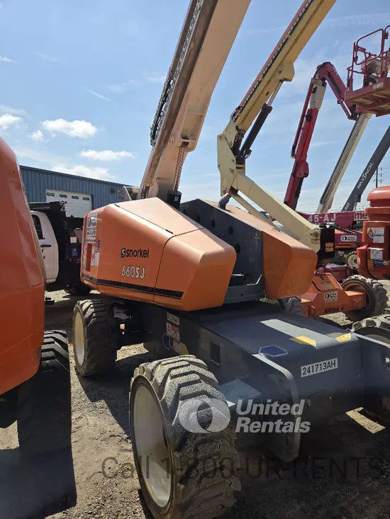 2019 Snorkel 660SJ Boom Lift