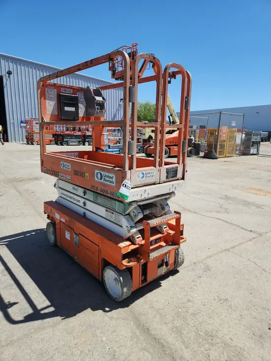 2018 Snorkel S3219E Scissor Lift