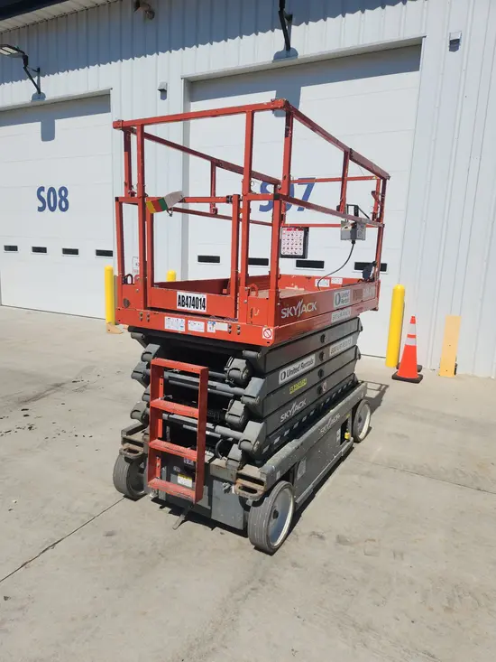 2018 Skyjack SJIII4740 Scissor Lift