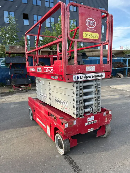2017 MEC 4046SE Scissor Lift
