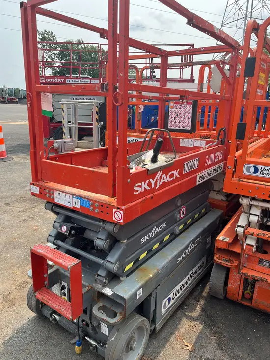 2018 Skyjack SJIII3219 Scissor Lift