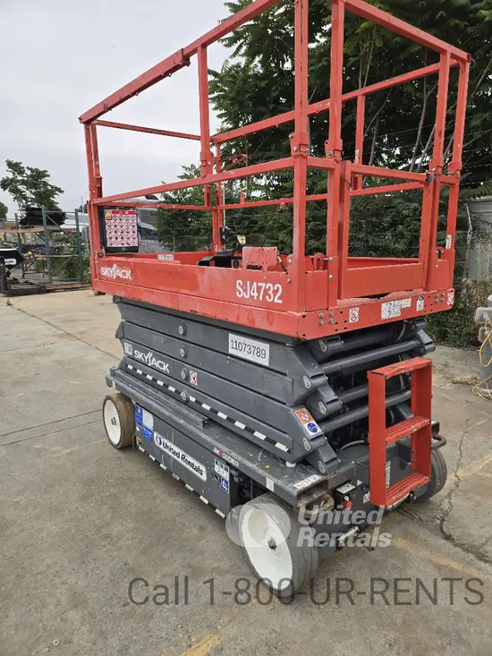 2020 Skyjack SJ4732 Scissor Lift