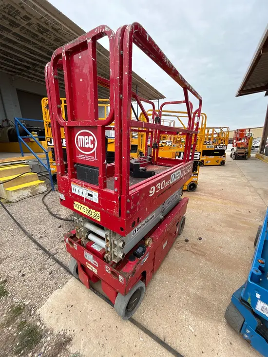 2018 MEC 1930SE Scissor Lift