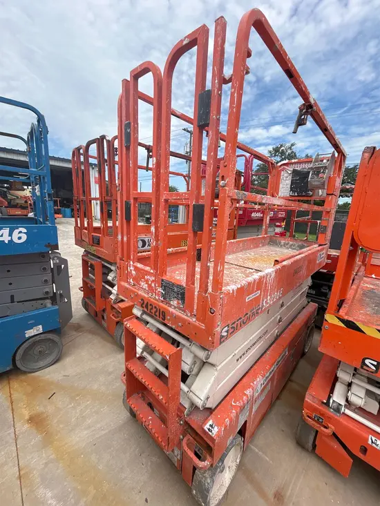 2019 Snorkel S3226E Scissor Lift