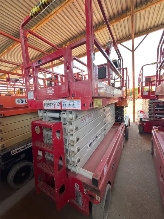2017 MEC 4046SE Scissor Lift