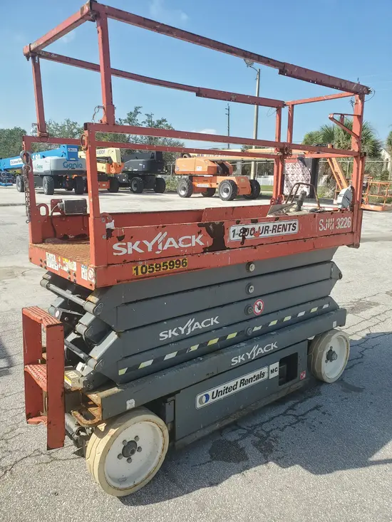 2017 Skyjack SJIII3226 Scissor Lift