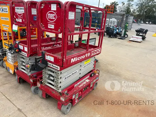 2018 MEC MICRO 19 Scissor Lift