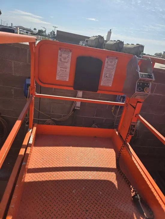 2018 Snorkel S4726E Scissor Lift