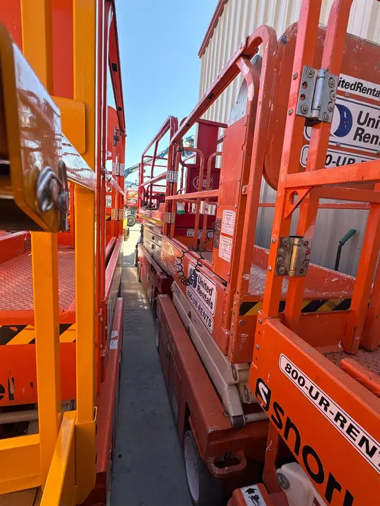 2019 Snorkel S3219E Scissor Lift