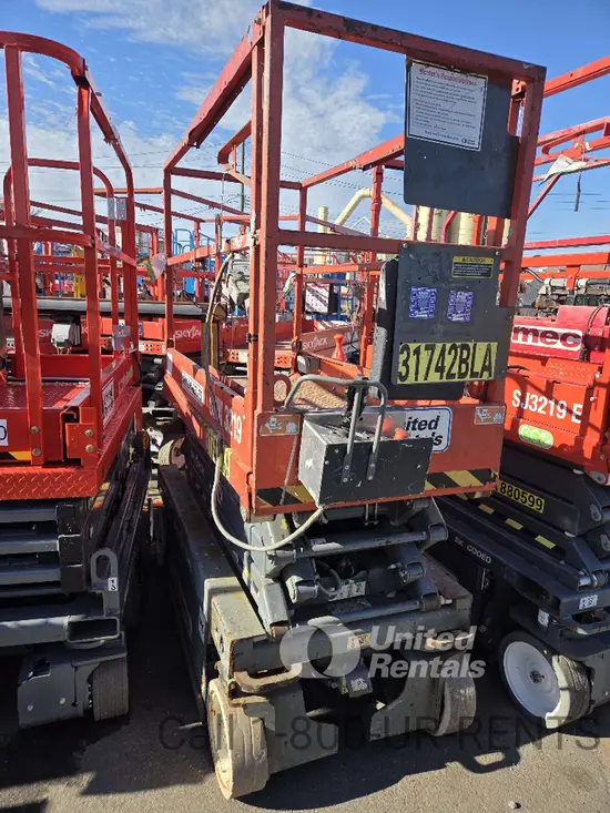 2016 Skyjack SJIII3219 Scissor Lift