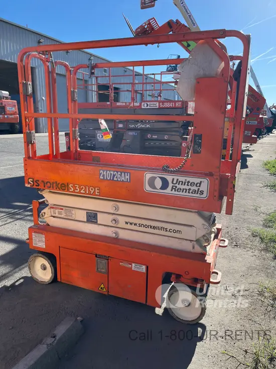2018 Snorkel S3219E Scissor Lift