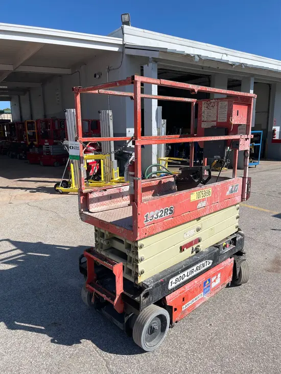 2018 JLG 1932R Scissor Lift