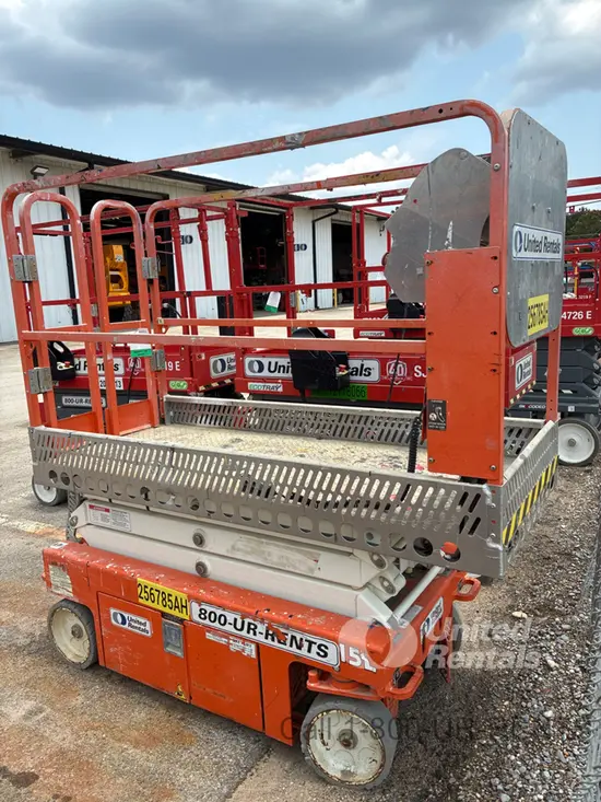2020 Snorkel S3215L Scissor Lift