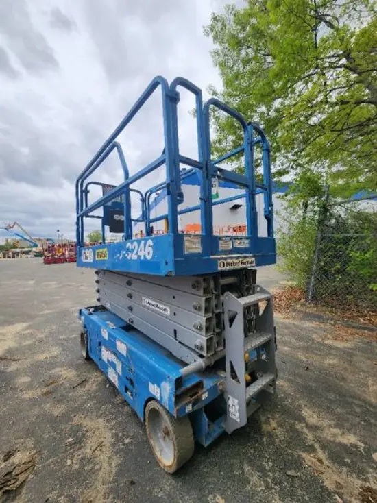 2018 Genie GS-3246 Scissor Lift