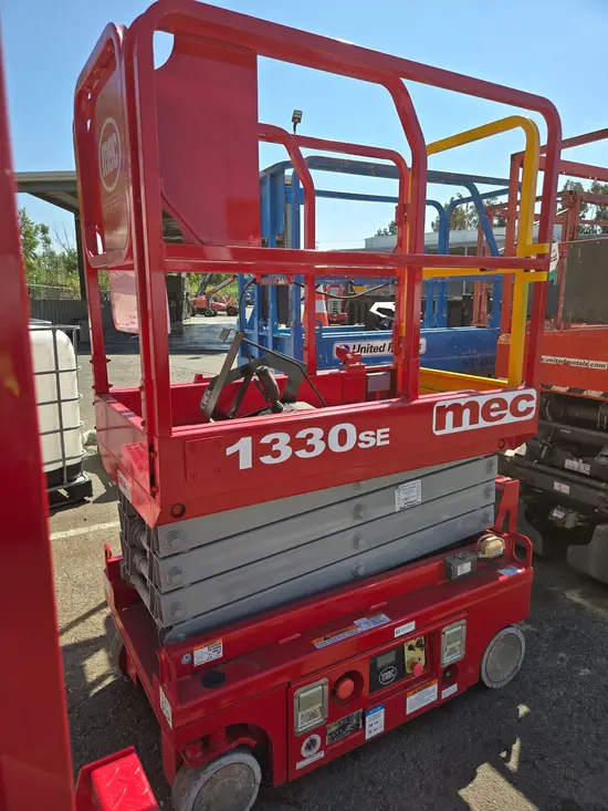 2019 MEC 1330SE Scissor Lift