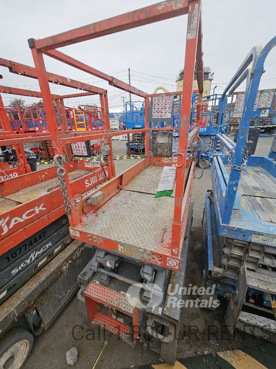 2016 Skyjack SJIII3219 Scissor Lift