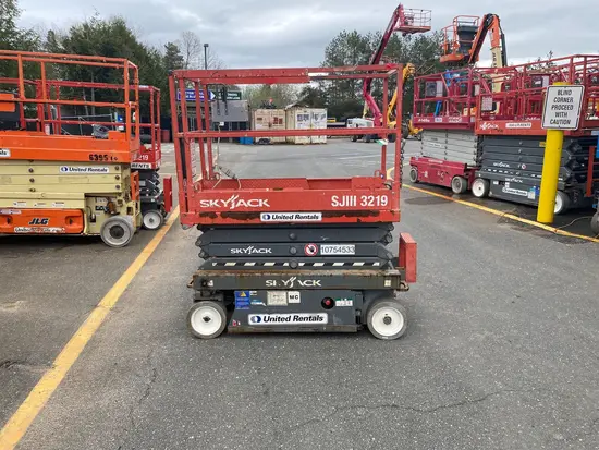 2018 Skyjack SJIII3219 Scissor Lift