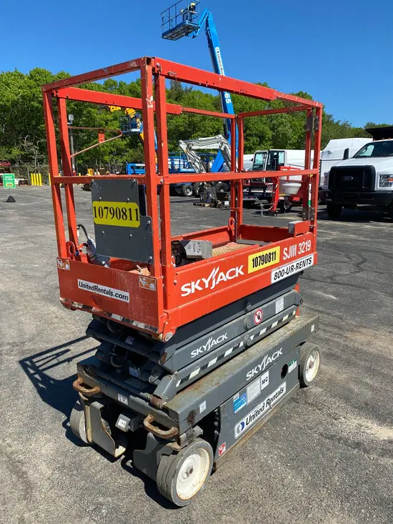 2018 Skyjack SJIII3219 Scissor Lift