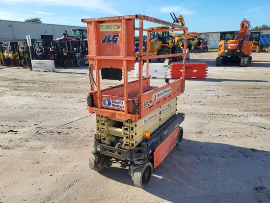 2019 JLG 1932R Scissor Lift