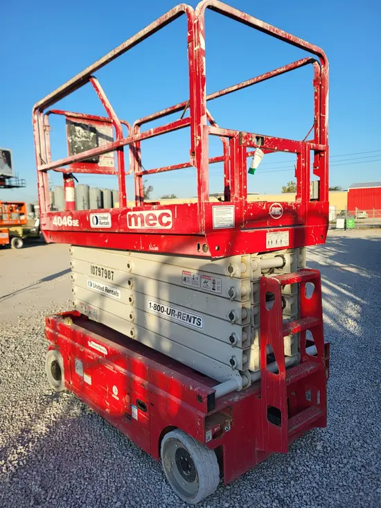 2018 MEC 4046SE Scissor Lift