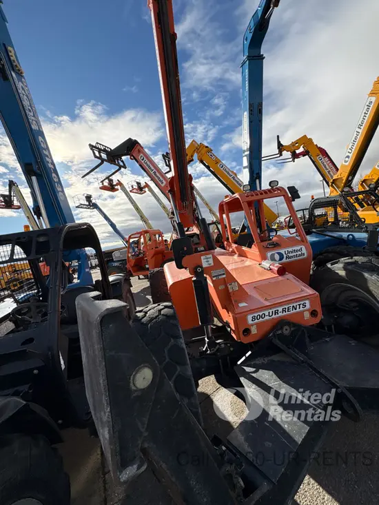2018 SKYTRAK 10054 Forklift