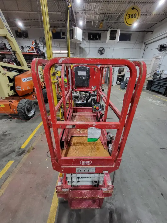 2018 MEC 1330SE Scissor Lift