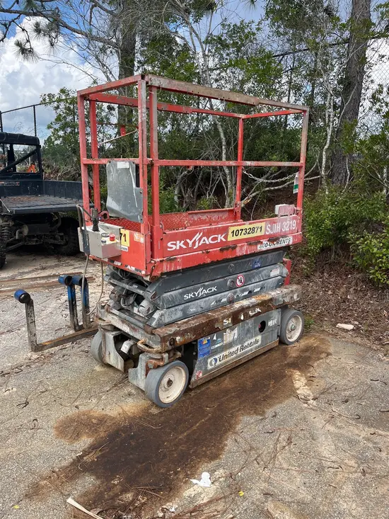 2018 Skyjack SJIII3219 Scissor Lift