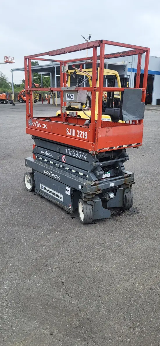 2016 Skyjack SJIII3219 Scissor Lift