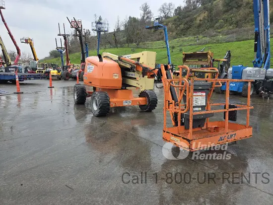 2017 JLG 450AJ Articulating Boom Lift